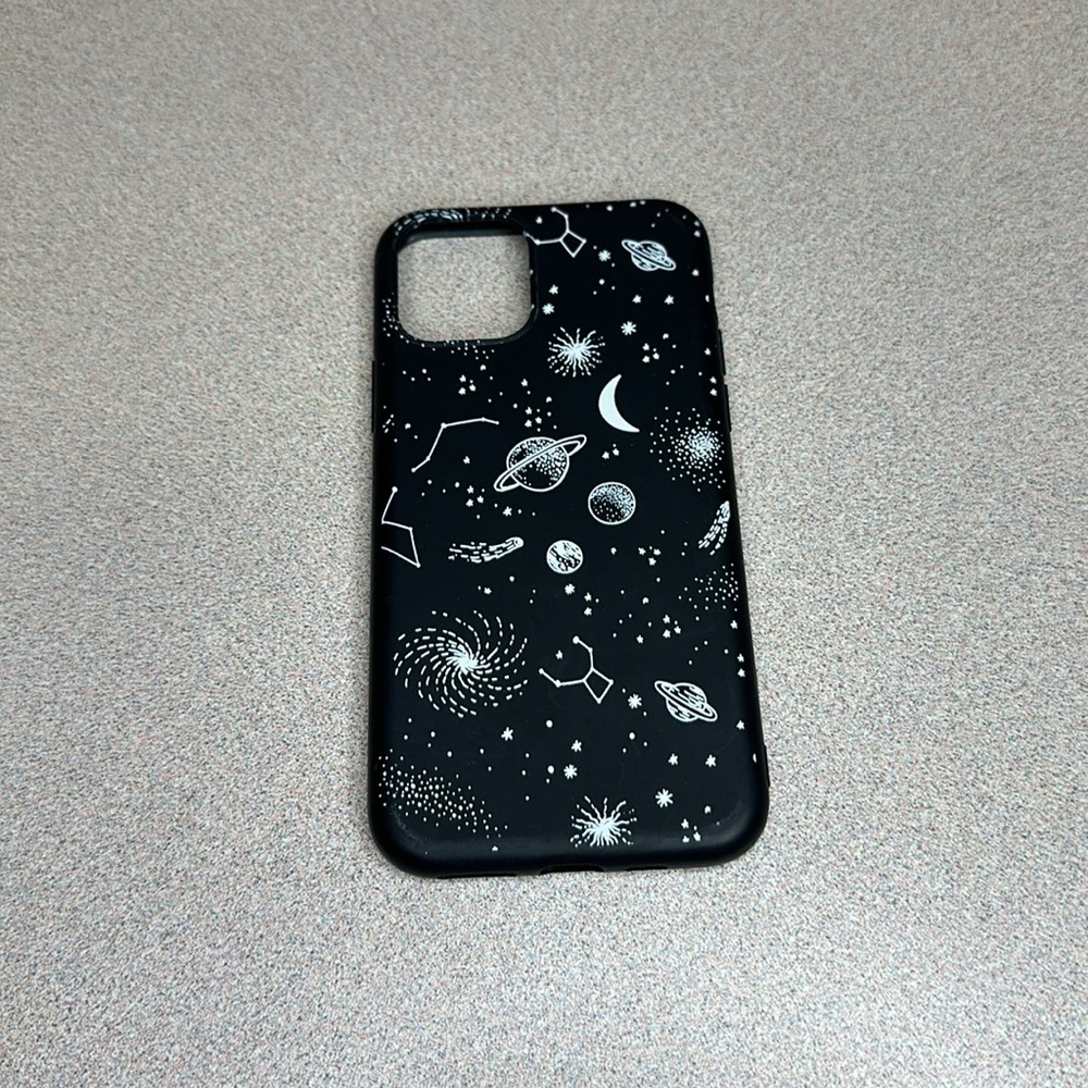iPhone 11 Pro phone cases set of 3 - Picture 4 of 4
